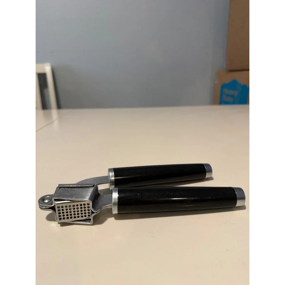 KitchenAid Garlic Press Stainless Steel Black Ergonomic Handles Removable Basket